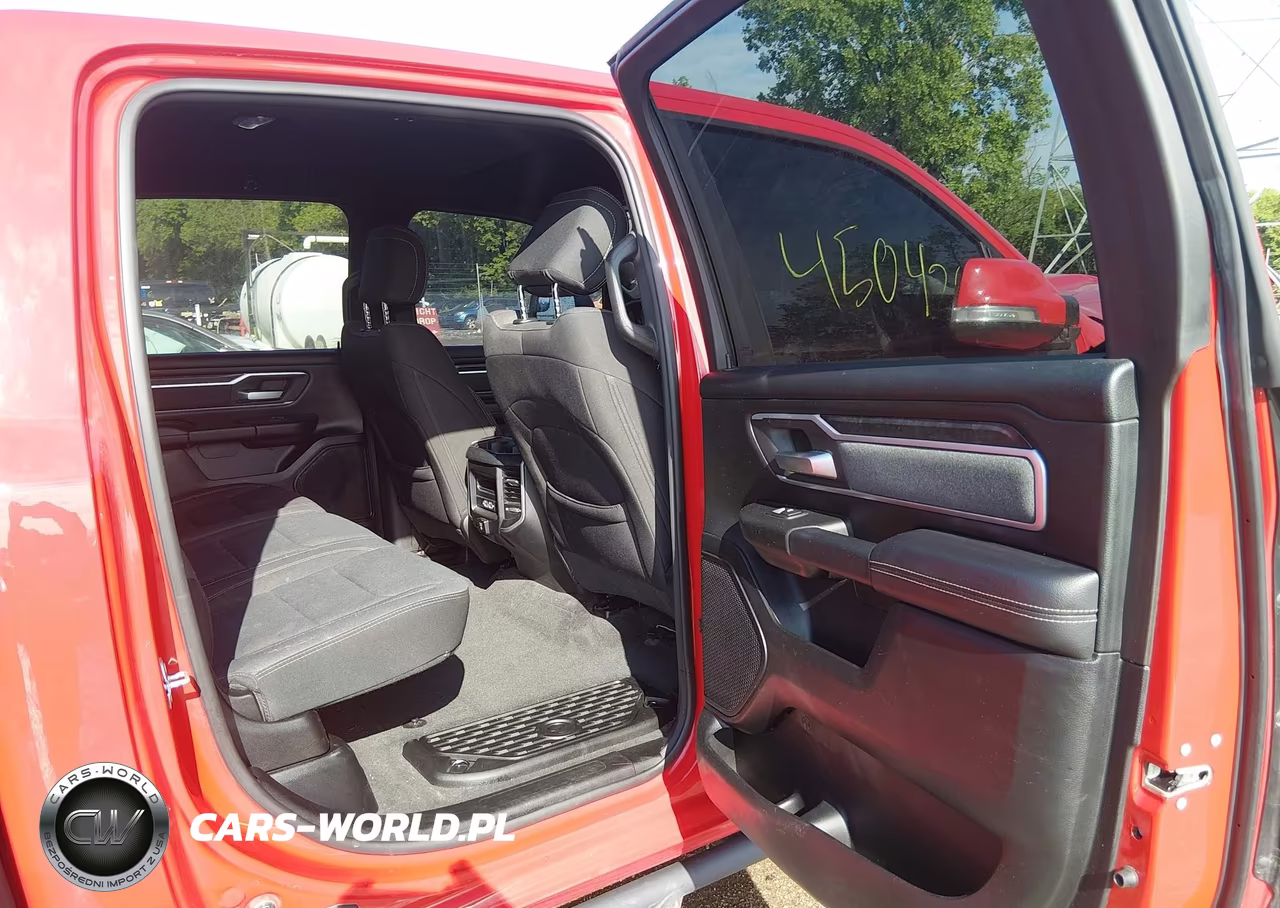 2020 Ram 1500 Big Horn 4X4 5'7 Box VIN:1C6SRFFT7LN350176 - 8