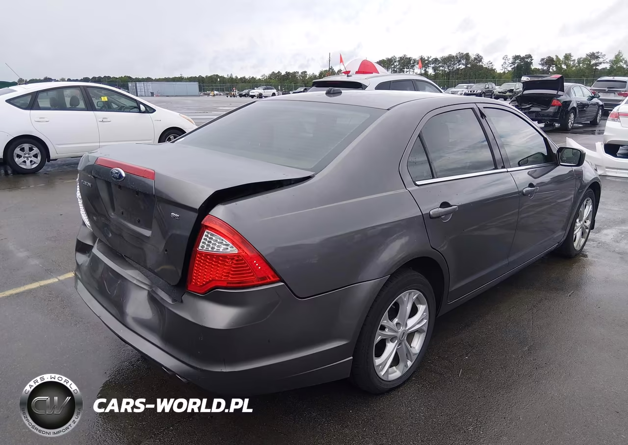 2012 Ford Fusion Se VIN:3FAHP0HAXCR359801 - 4