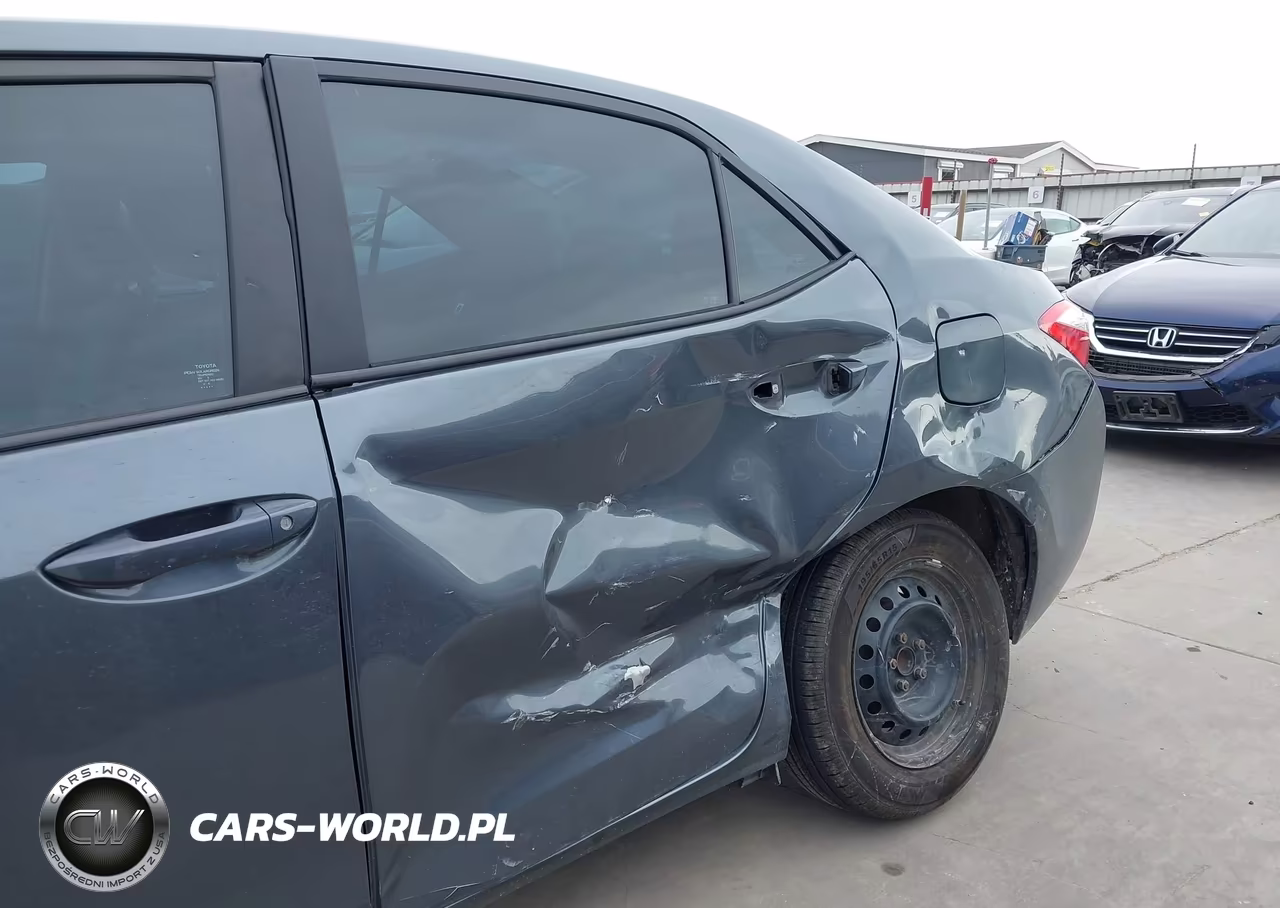 2016 Toyota Corolla L VIN:5YFBURHE6GP561224 - 18
