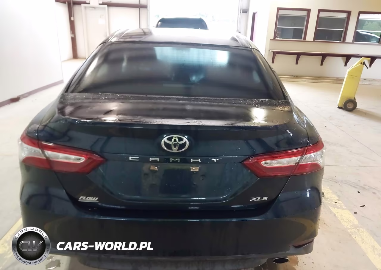 2018 Toyota Camry Xle VIN:4T1B11HK5JU633200 - 16