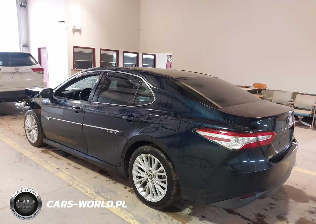 2018 Toyota Camry Xle VIN:4T1B11HK5JU633200 - 3