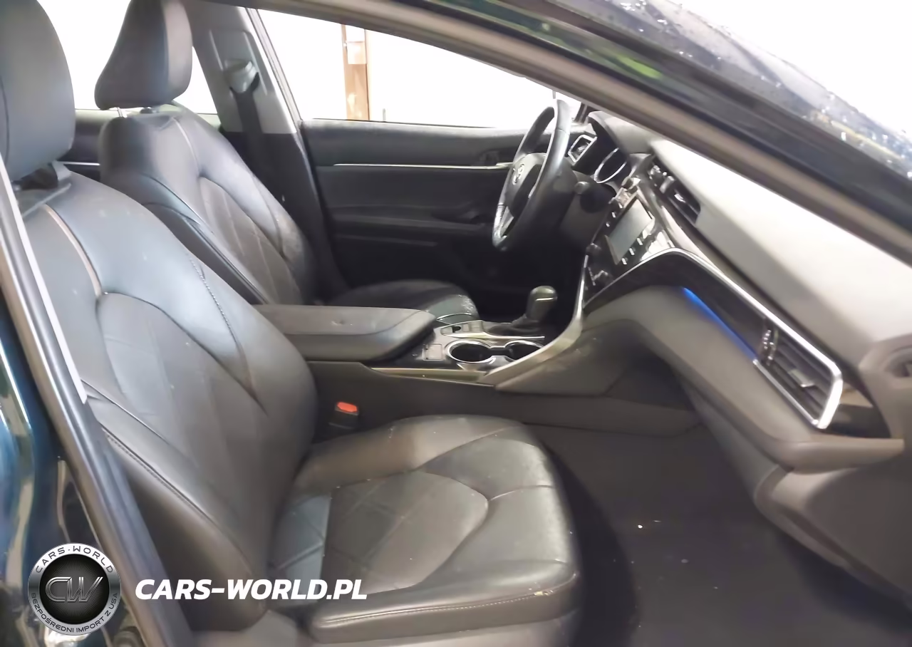 2018 Toyota Camry Xle VIN:4T1B11HK5JU633200 - 5