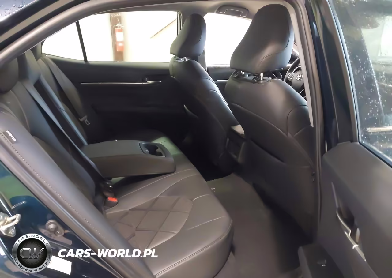 2018 Toyota Camry Xle VIN:4T1B11HK5JU633200 - 8
