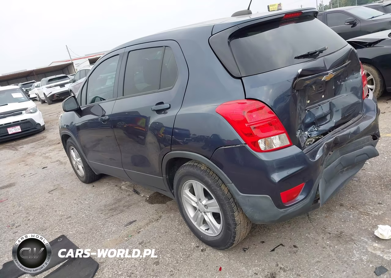 2019 Chevrolet Trax Ls VIN:3GNCJKSB8KL269123 - 3