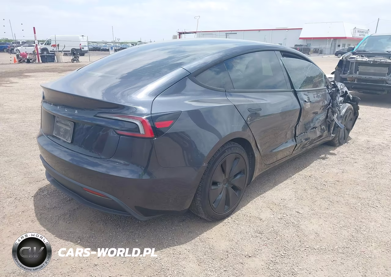 2025 Tesla Model 3 Long Range Rear-Wheel Drive-Standard Rear-Wheel Drive VIN:5YJ3E1EA1SF018811 - 4