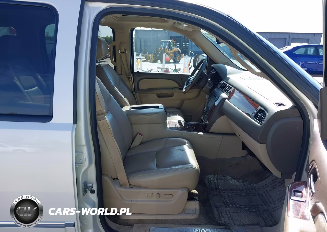 2013 Chevrolet Suburban 1500 Ltz VIN:1GNSKKE71DR343431 - 5