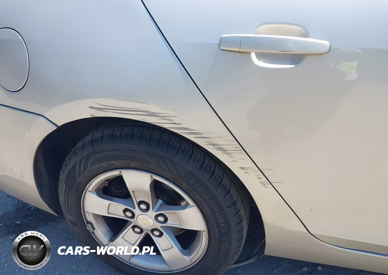2015 Chevrolet Malibu Ls VIN:1G11B5SL9FF149928 - 15