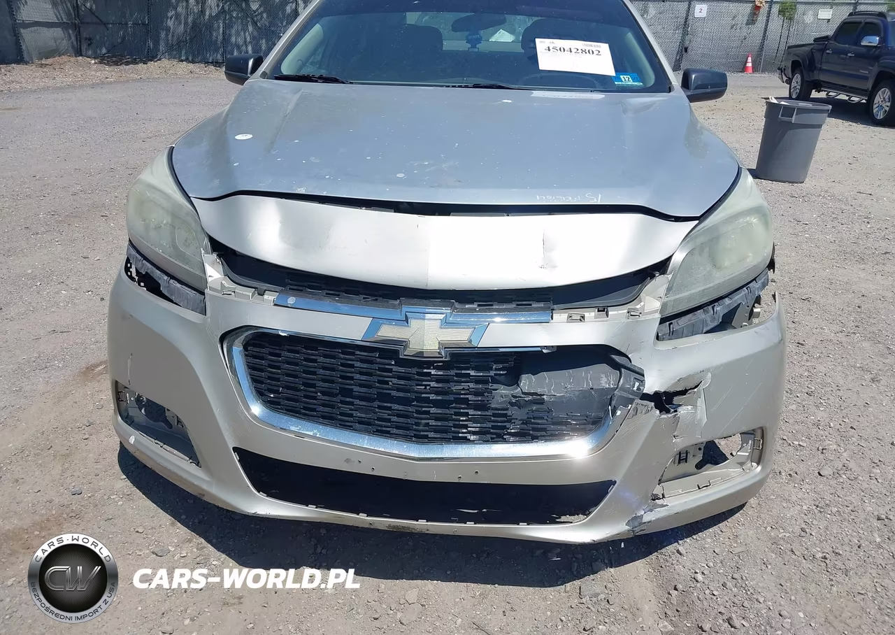 2015 Chevrolet Malibu Ls VIN:1G11B5SL9FF149928 - 6