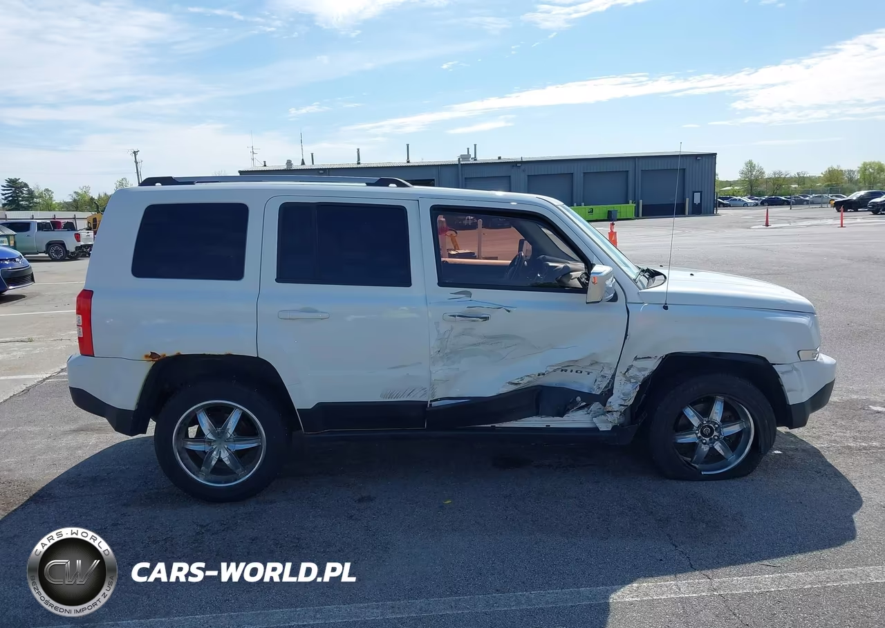 2013 Jeep Patriot Limited VIN:1C4NJRCB8DD180850 - 13