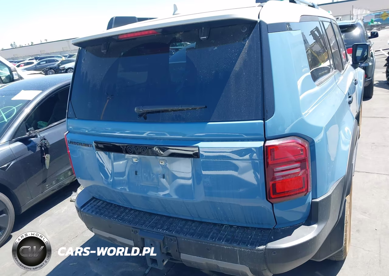 2024 Toyota Land Cruiser VIN:JTEABFAJ0RK005639 - 17
