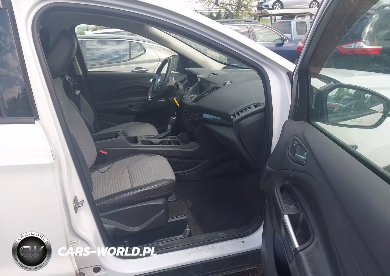 2018 Ford Escape Se VIN:1FMCU0GD6JUD42262 - 5