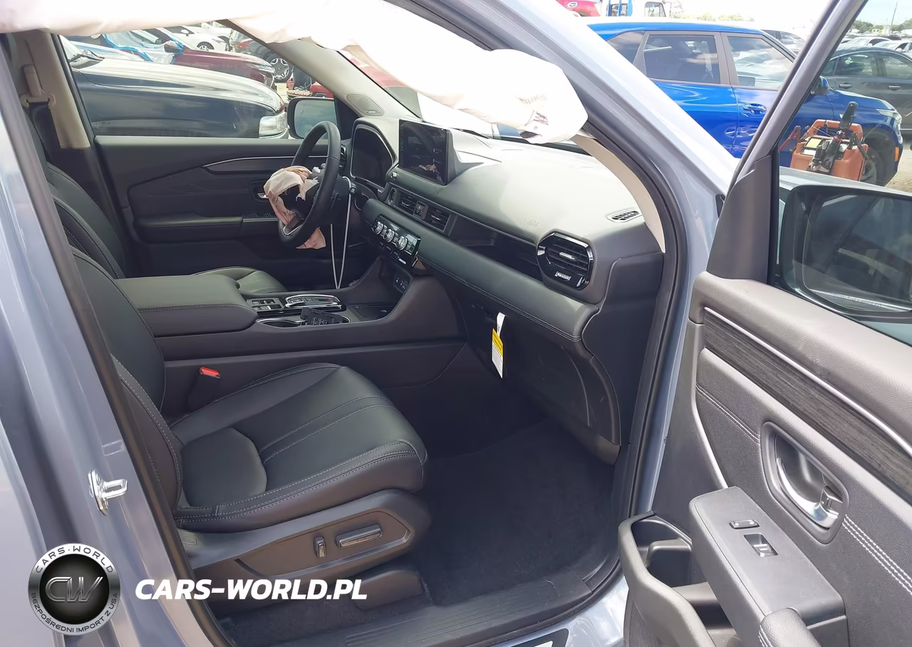 2026 Honda Pilot Touring-Touring Blackout VIN:5FNYG1H79TB021702 - 5