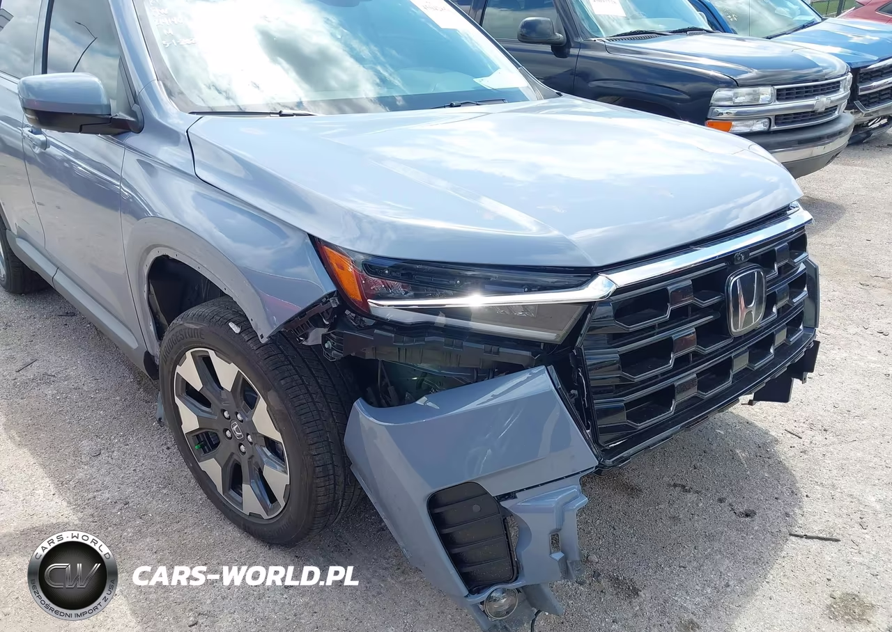 2026 Honda Pilot Touring-Touring Blackout VIN:5FNYG1H79TB021702 - 6
