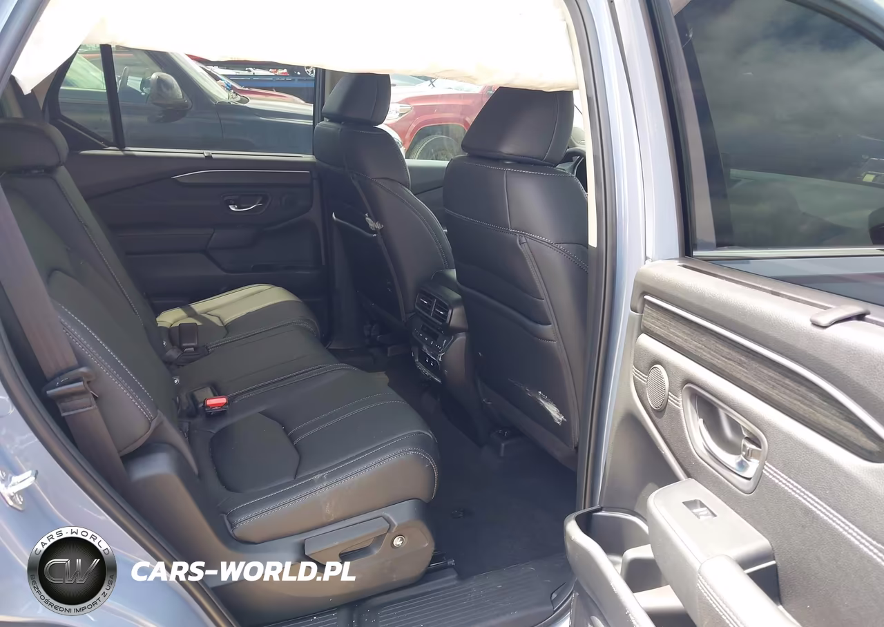 2026 Honda Pilot Touring-Touring Blackout VIN:5FNYG1H79TB021702 - 8