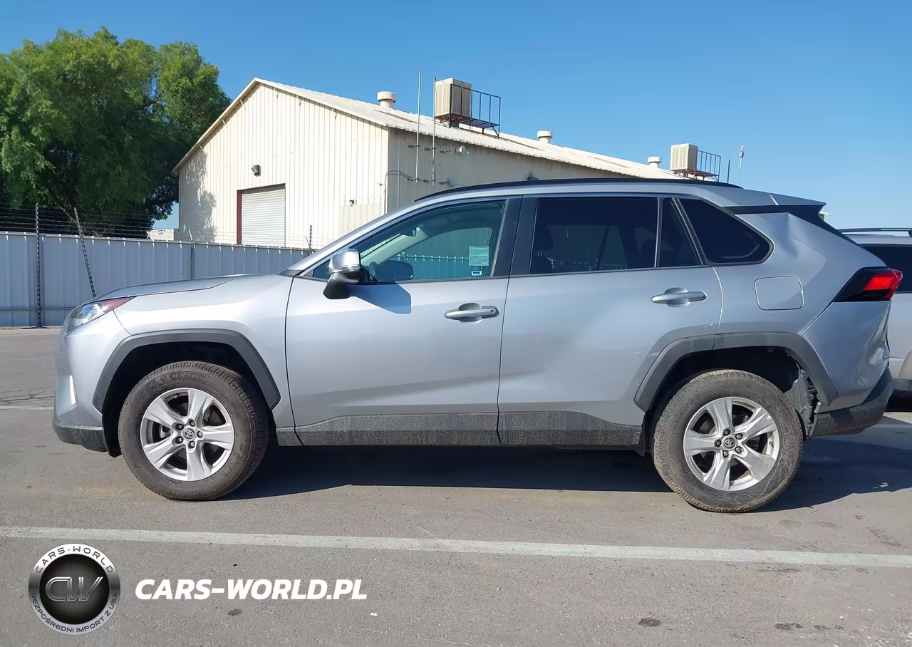 2021 Toyota Rav4 Xle VIN:2T3W1RFV1MC113067 - 14
