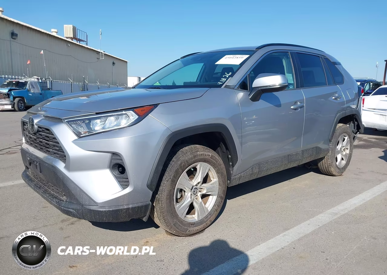 2021 Toyota Rav4 Xle VIN:2T3W1RFV1MC113067 - 2