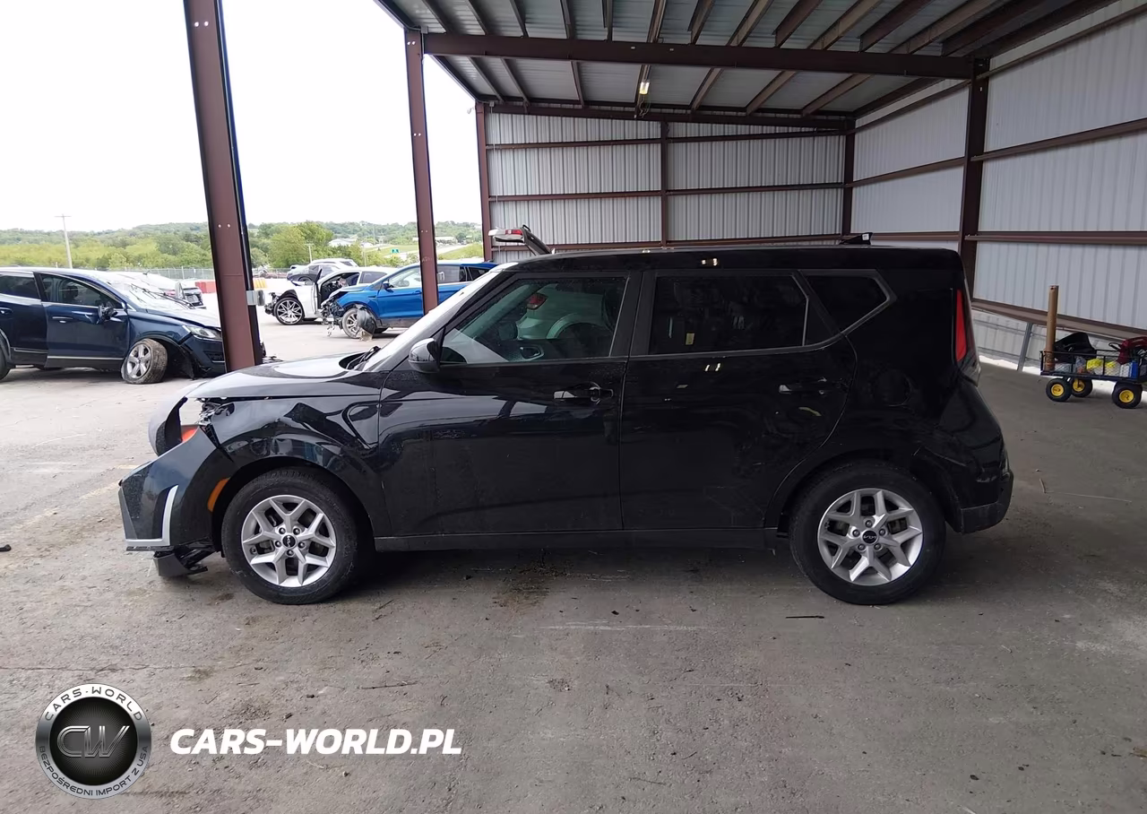 2025 Kia Soul S VIN:KNDJ23AU8S7926707 - 14