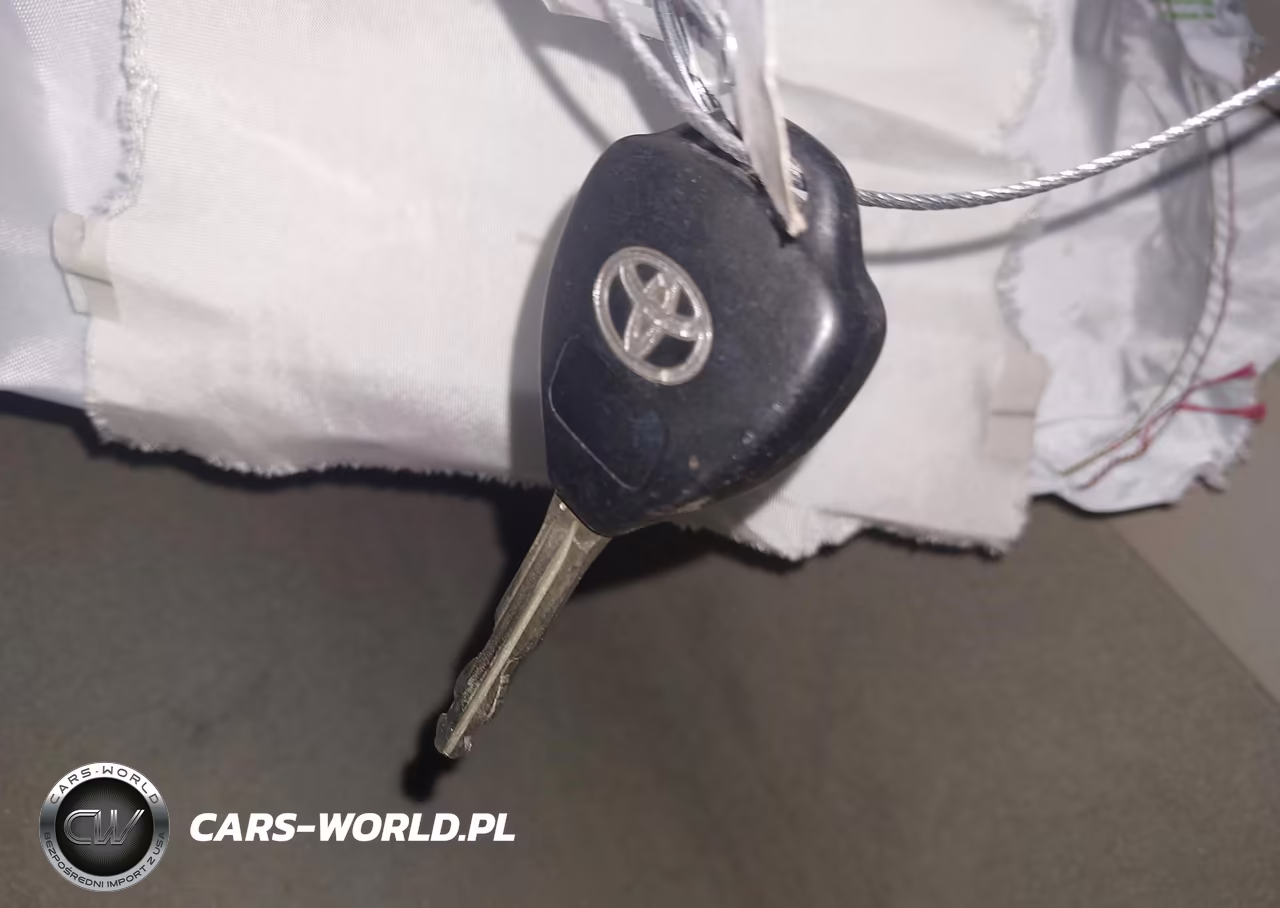 2010 Toyota Camry Le VIN:4T4BF3EK7AR002911 - 11