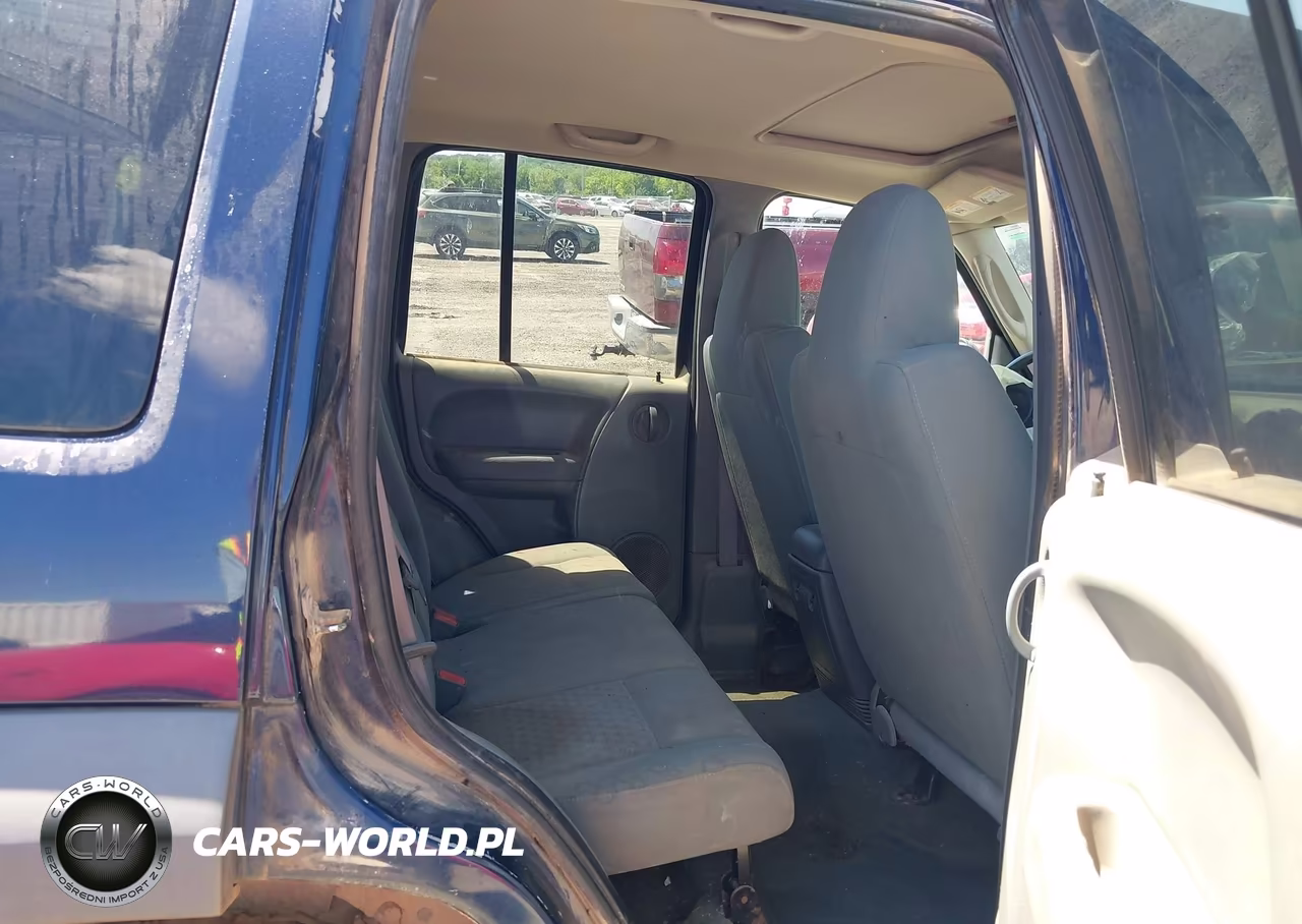 2006 Jeep Liberty Sport VIN:1J4GL48K86W126383 - 8