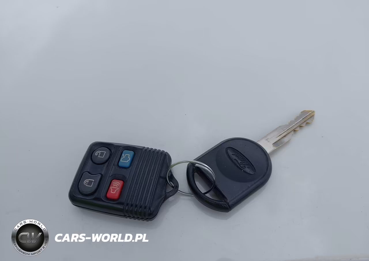 2009 Ford Focus Se VIN:1FAHP35N09W183842 - 11