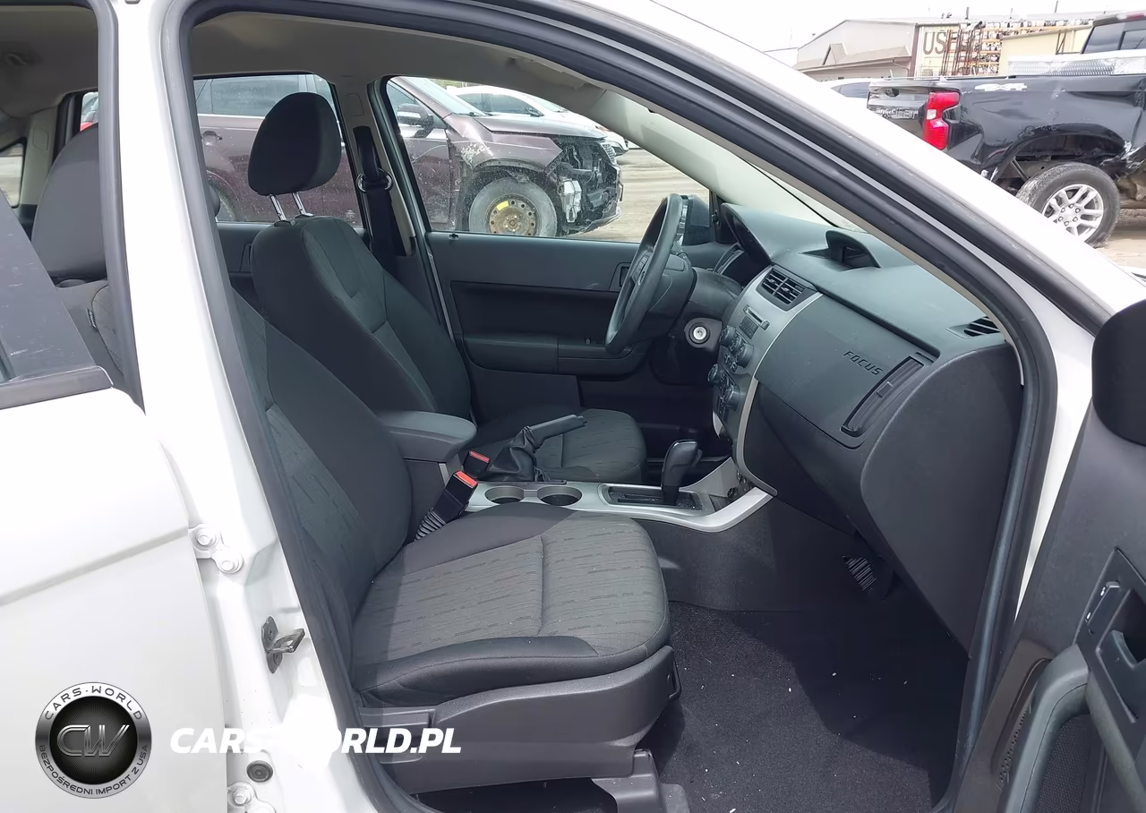 2009 Ford Focus Se VIN:1FAHP35N09W183842 - 5