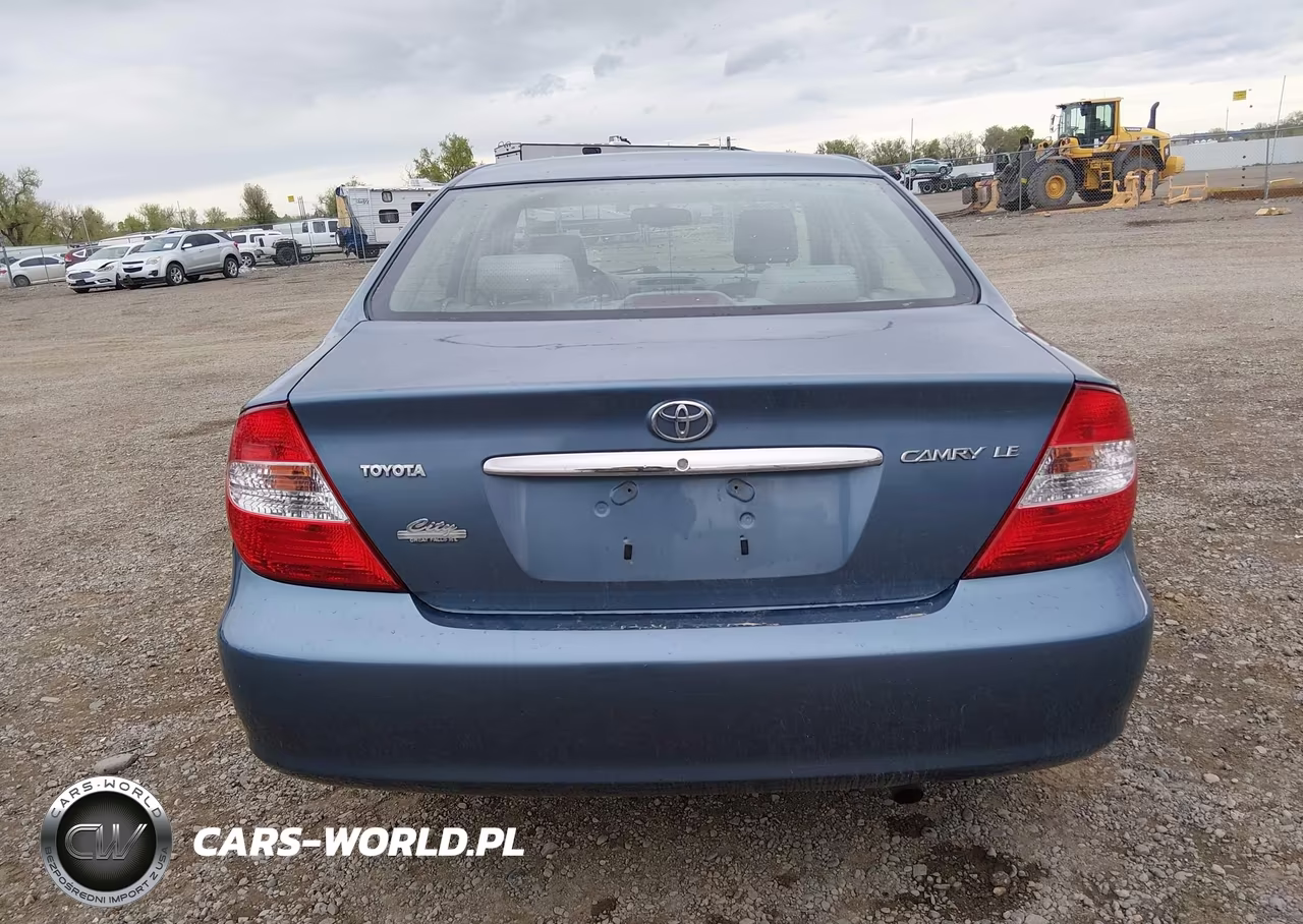 2003 Toyota Camry Le VIN:JTDBE32K330169685 - 16