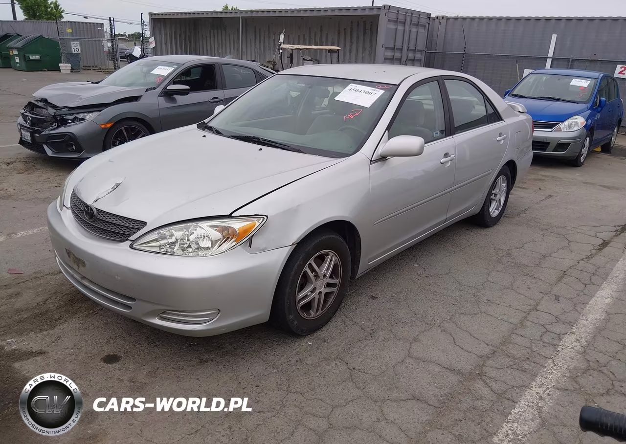 2003 Toyota Camry Le VIN:JTDBE30K530147111 - 2