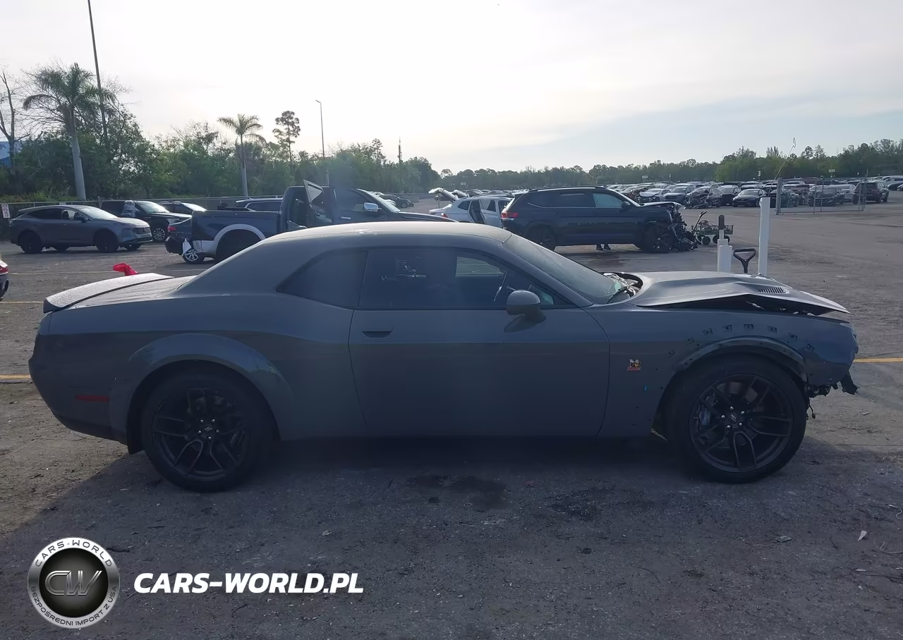 2019 Dodge Challenger R-T Scat Pack VIN:2C3CDZFJXKH574081 - 14