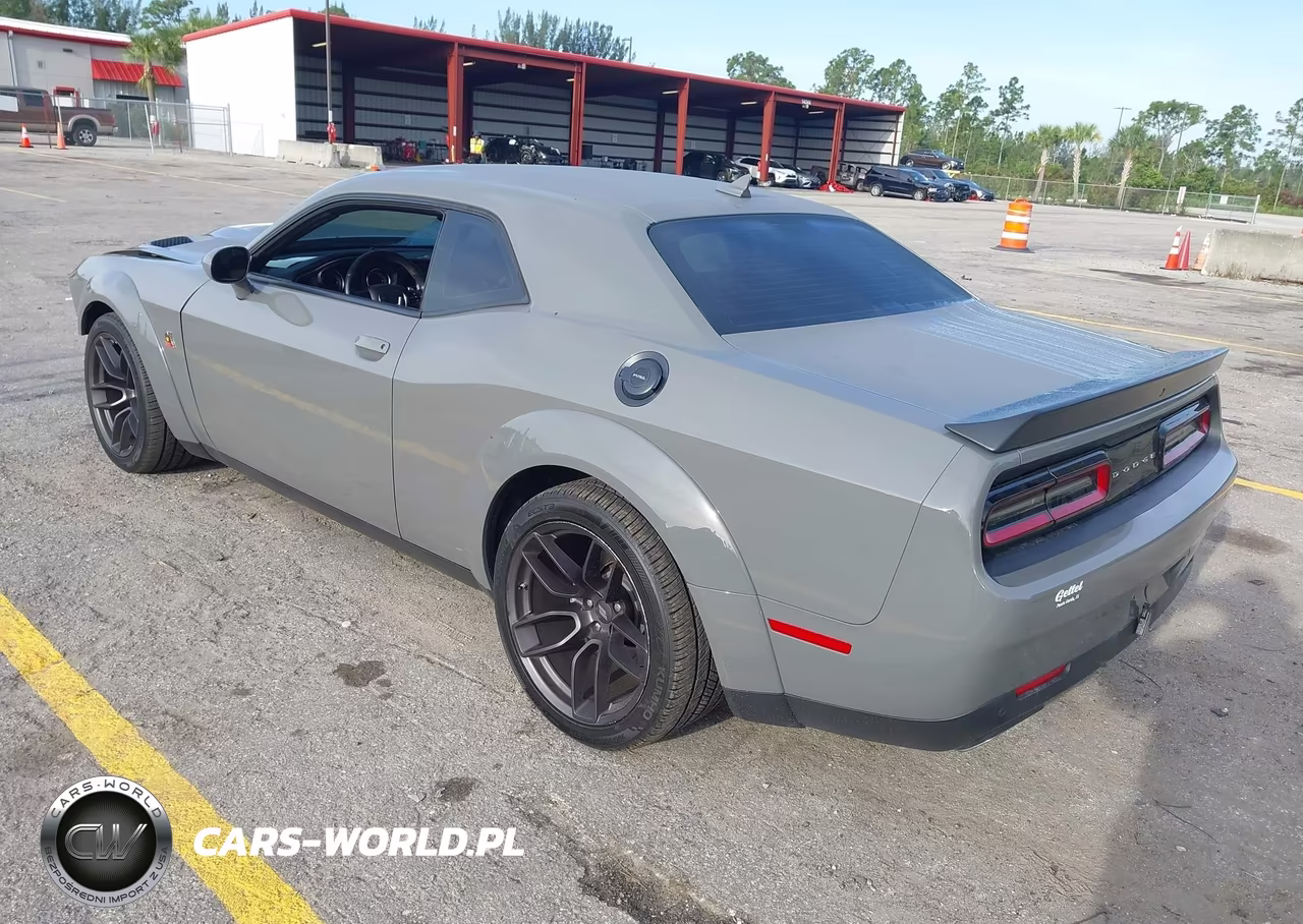 2019 Dodge Challenger R-T Scat Pack VIN:2C3CDZFJXKH574081 - 3
