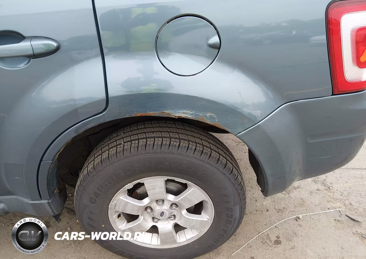 2010 Ford Escape Limited VIN:1FMCU9EG1AKC62526 - 6