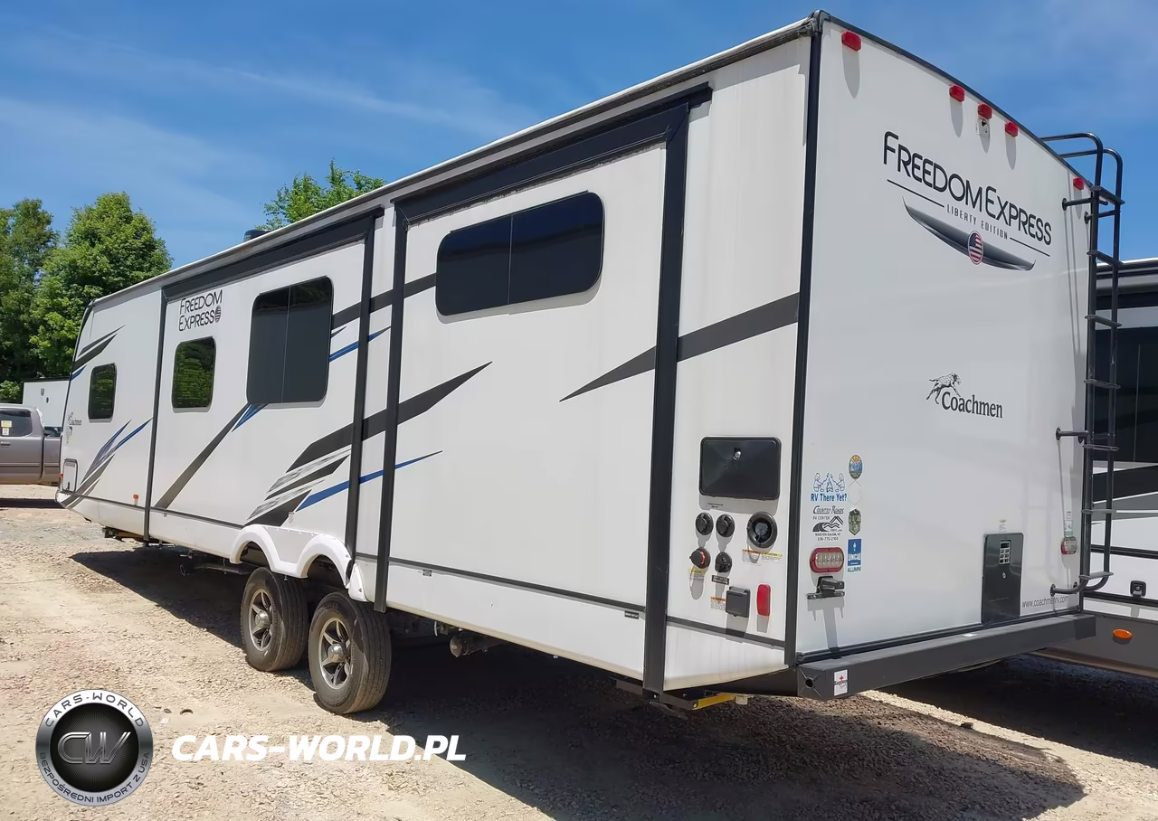 2022 Coachmen Travel VIN:5ZT2FEXB9NW025378 - 3