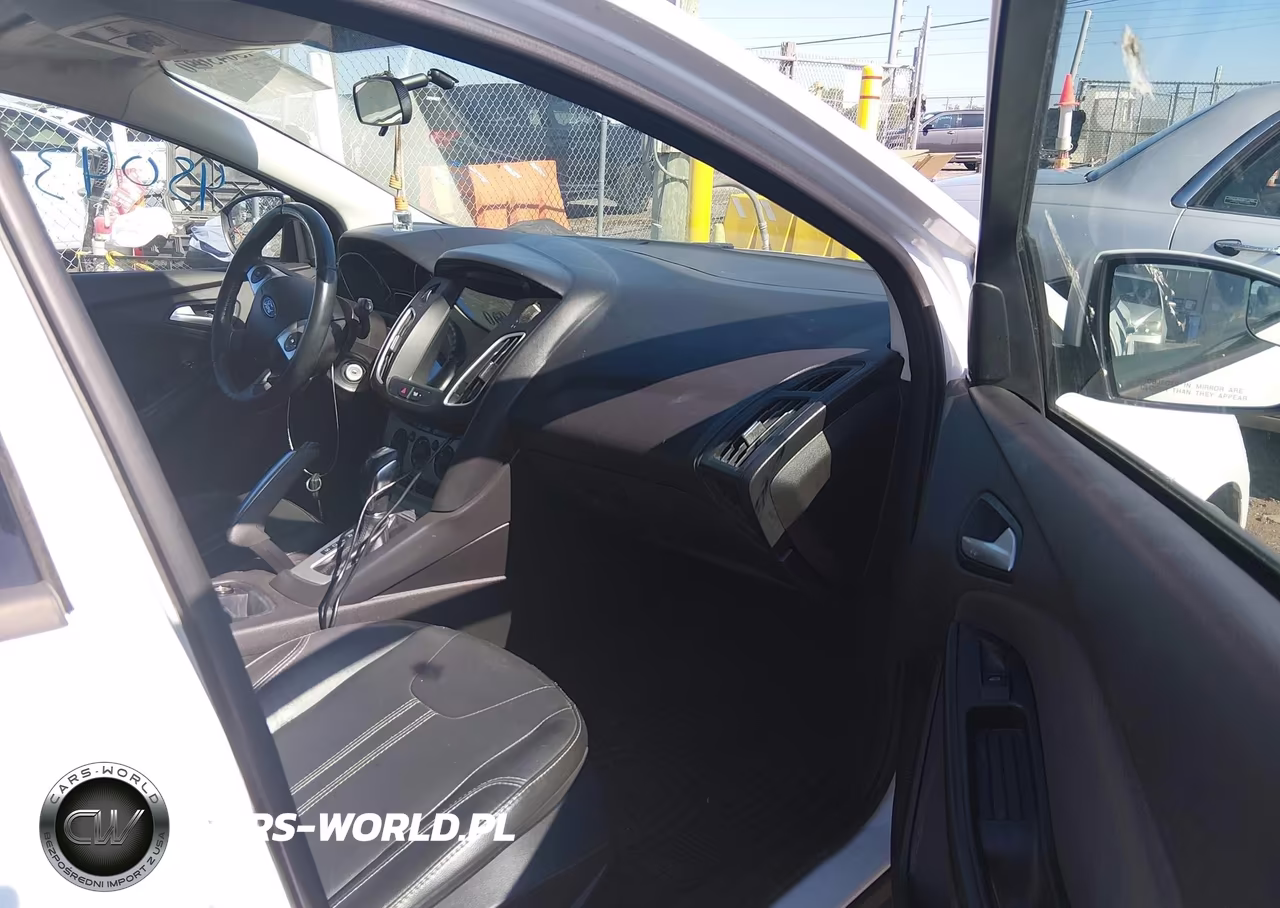 2013 Ford Focus Se VIN:1FADP3K27DL236135 - 5