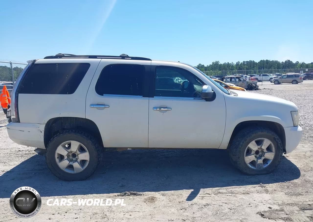 2012 Chevrolet Tahoe Ls VIN:1GNSCAE06CR322163 - 13