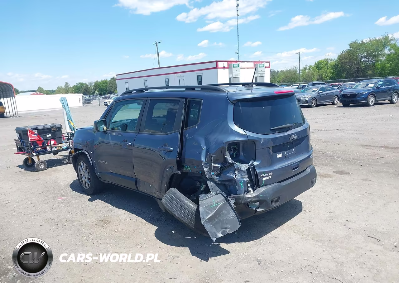 2019 Jeep Renegade Latitude 4X4 VIN:ZACNJBBB7KPK68826 - 3