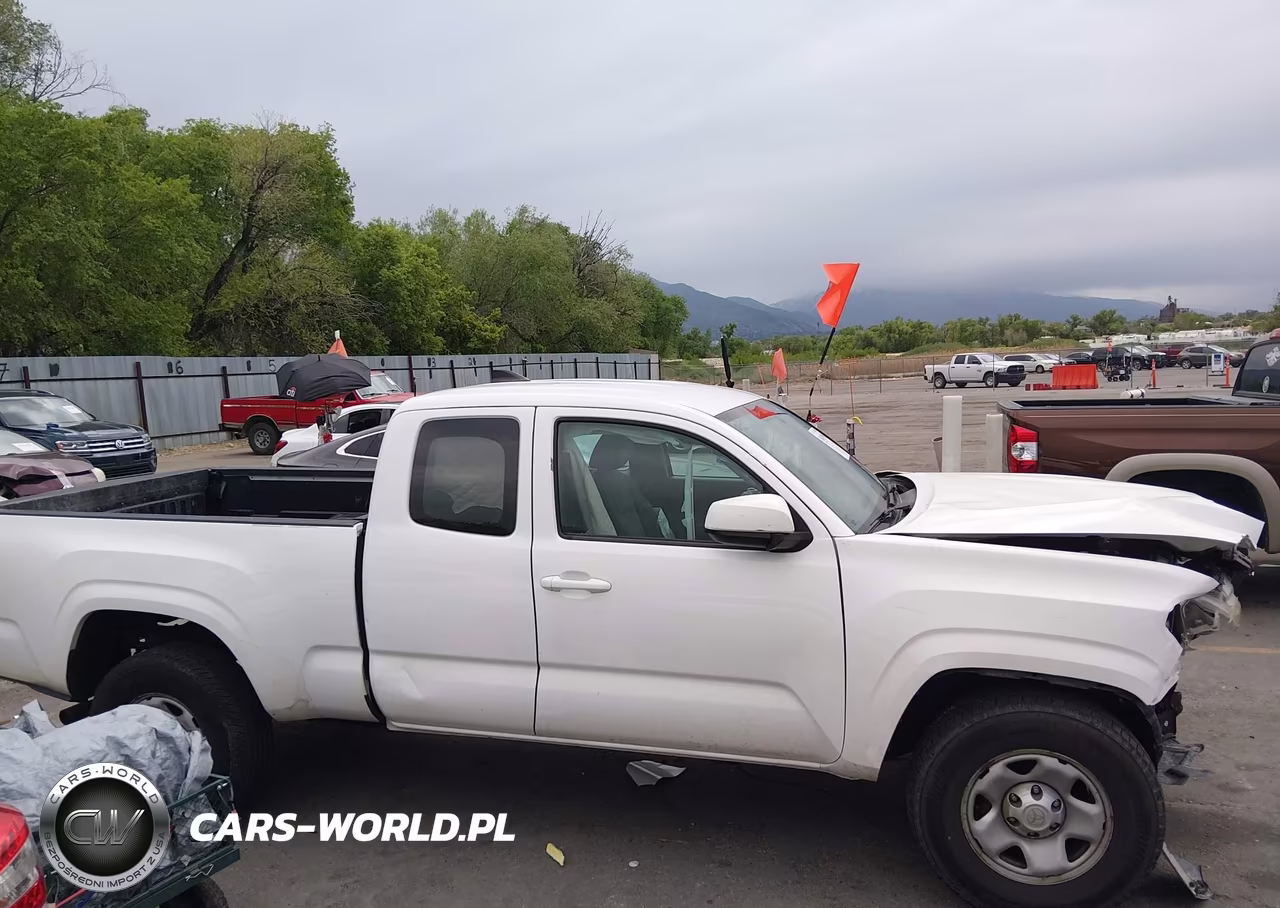 2017 Toyota Tacoma Sr VIN:5TFRX5GN5HX087799 - 14