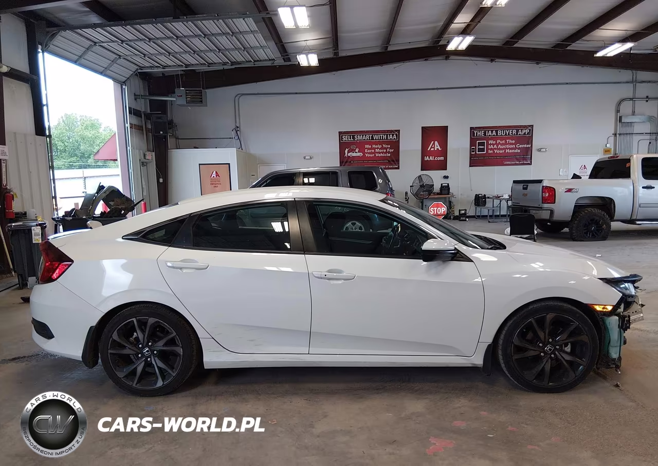 2019 Honda Civic Sport VIN:2HGFC2F81KH505331 - 13