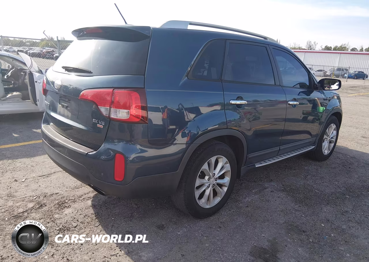 2014 Kia Sorento Ex V6 VIN:5XYKU4A72EG431019 - 4