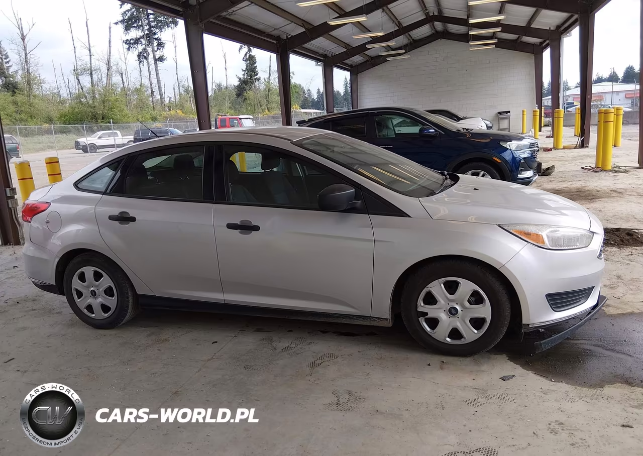 2015 Ford Focus S VIN:1FADP3E28FL281728 - 13