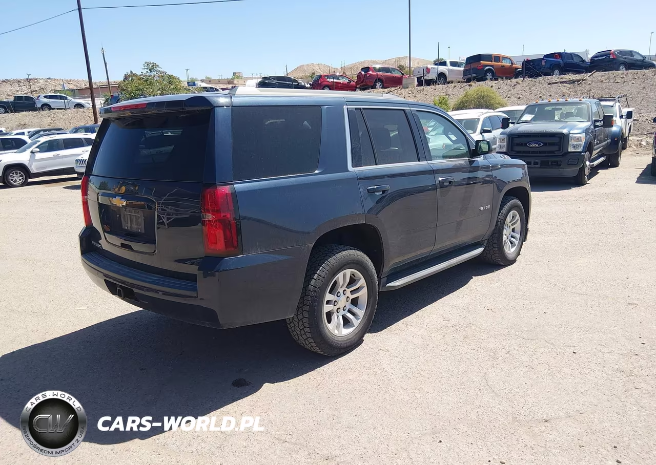 2018 Chevrolet Tahoe Ls VIN:1GNSKAEC1JR323862 - 4