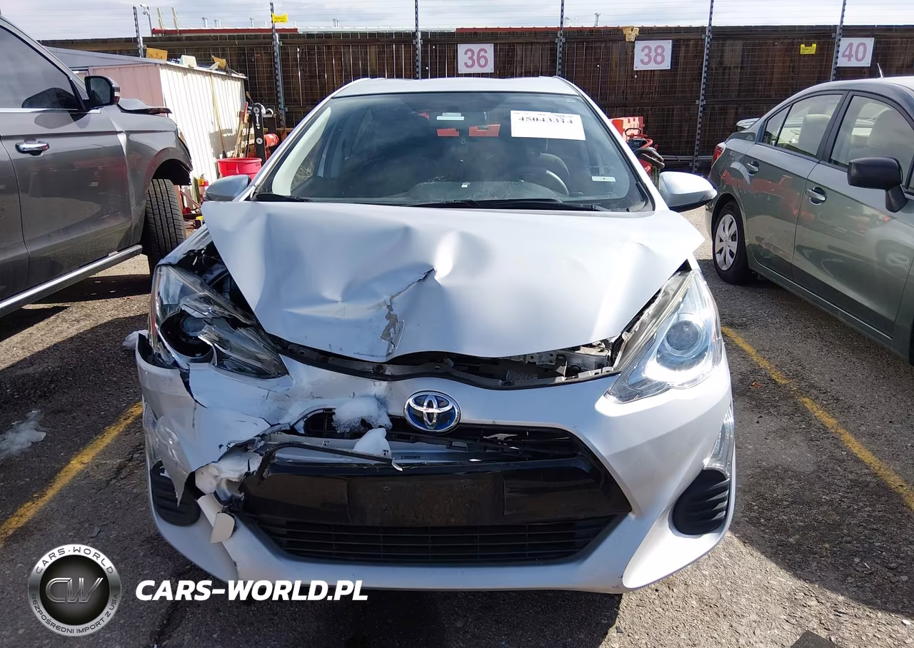 2016 Toyota Prius C Two VIN:JTDKDTB37G1119075 - 12