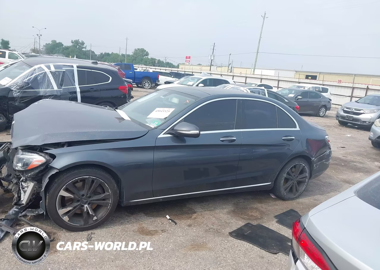 2015 Mercedes-Benz C 300 4Matic VIN:55SWF4KB2FU049370 - 14