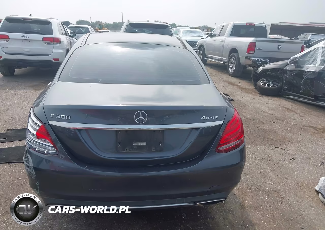 2015 Mercedes-Benz C 300 4Matic VIN:55SWF4KB2FU049370 - 16