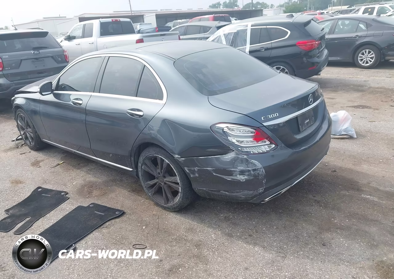 2015 Mercedes-Benz C 300 4Matic VIN:55SWF4KB2FU049370 - 3