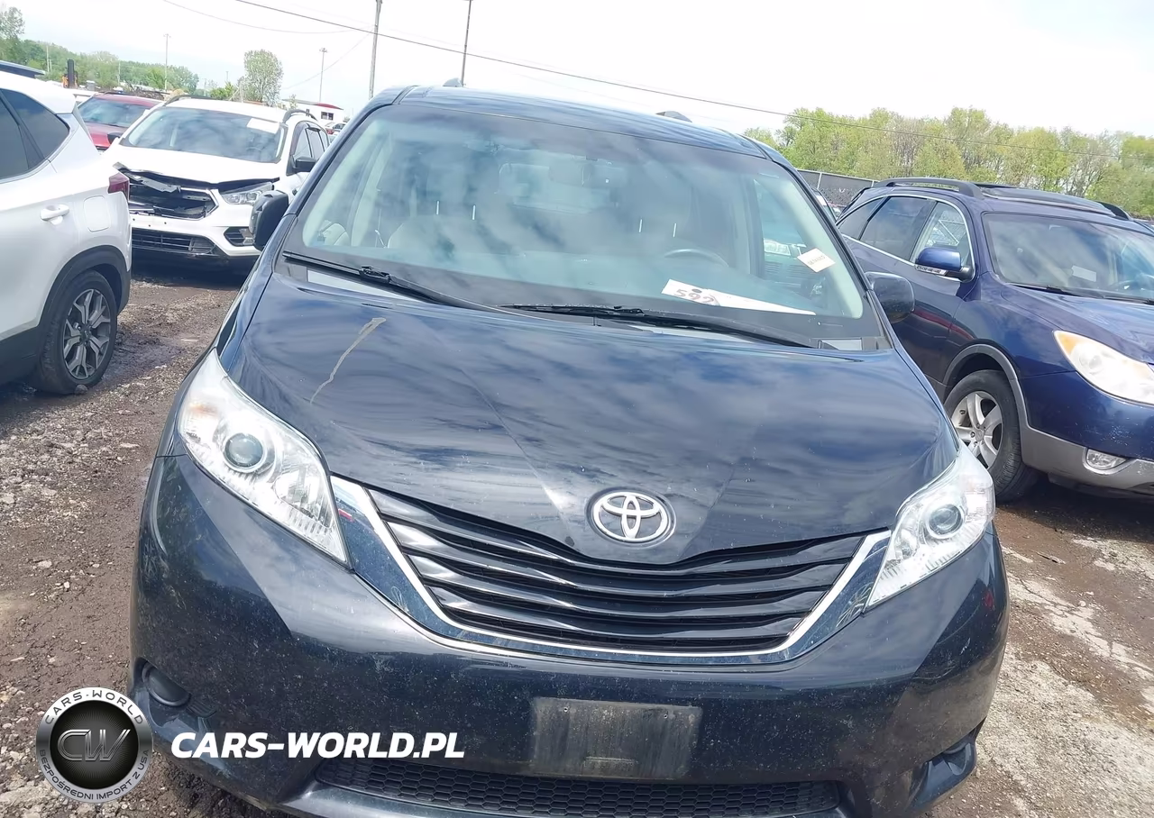 2015 Toyota Sienna Le 7 Passenger VIN:5TDJK3DC0FS112792 - 12