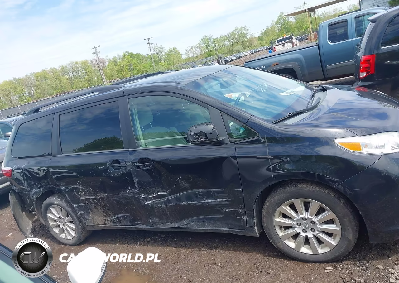 2015 Toyota Sienna Le 7 Passenger VIN:5TDJK3DC0FS112792 - 13