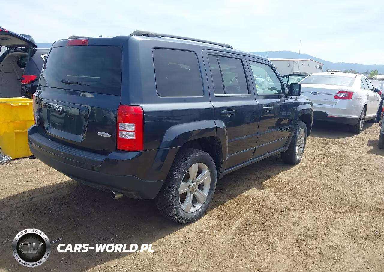 2014 Jeep Patriot Latitude VIN:1C4NJRFB1ED863289 - 4