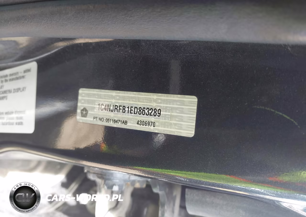2014 Jeep Patriot Latitude VIN:1C4NJRFB1ED863289 - 9