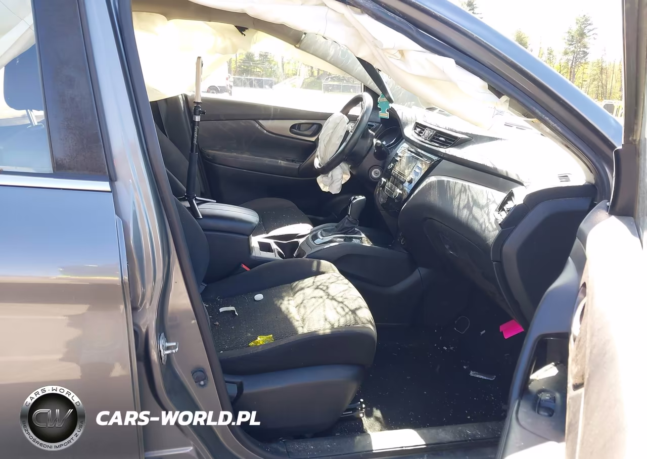 2018 Nissan Rogue Sport S VIN:JN1BJ1CR8JW265949 - 5