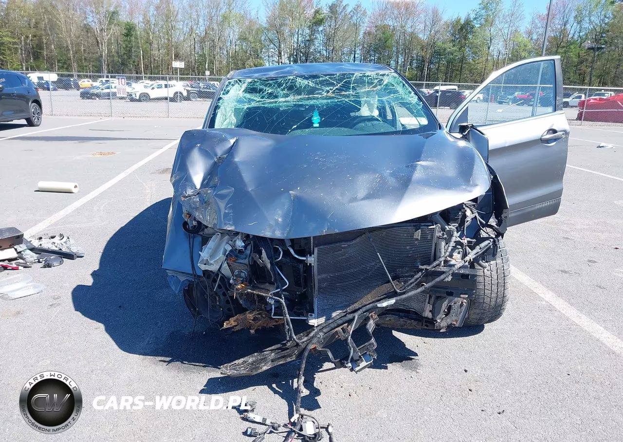2018 Nissan Rogue Sport S VIN:JN1BJ1CR8JW265949 - 6