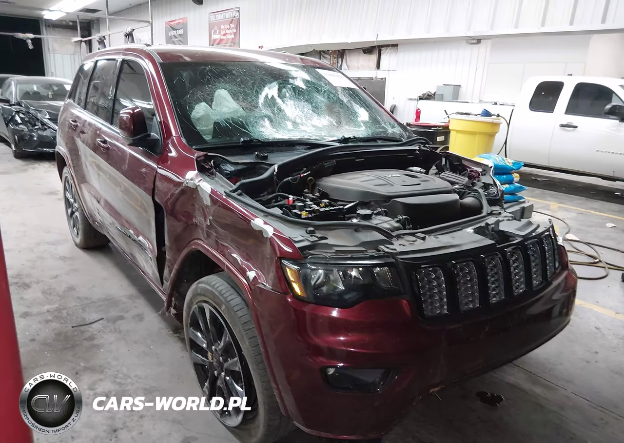 2018 Jeep Grand Cherokee Altitude 4X2 – zdjęcie 1 z 17